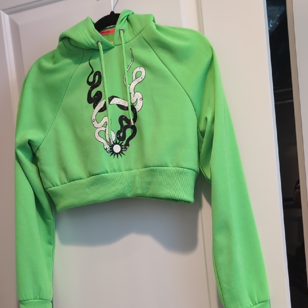 Green Cropped Hoodie with Snake Design